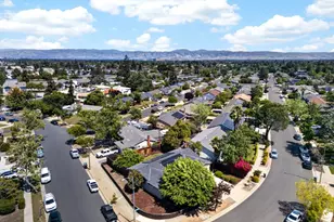 2393 Stratford Dr, San Jose, CA 95124 - Photo 37