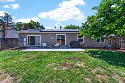 2393 Stratford Dr, San Jose, CA 95124 - Photo 27