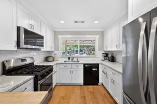 2393 Stratford Dr, San Jose, CA 95124 - Photo 13