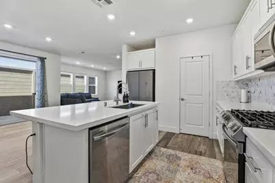 6056 Bullion Ln, Dublin, CA 94568 - Photo 5