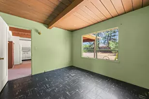 20860 Garden Gate Dr, Cupertino, CA 95014 - Photo 17