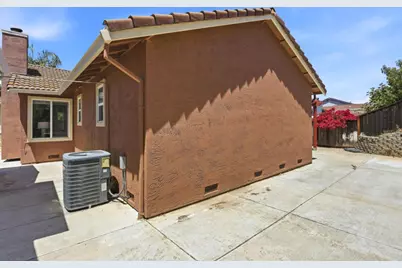 2736 Reno Dr, San Jose, CA 95148 - Photo 23
