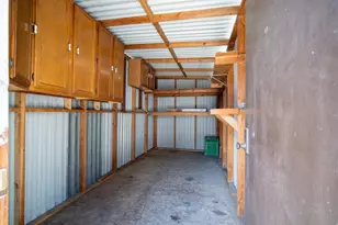 1221 E 19th St, Oakland, CA 94606 - Photo 59
