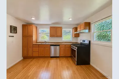 1035-1037 Warfield Ave, Oakland, CA 94610 - Photo 7
