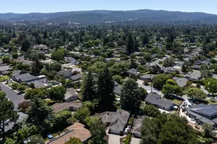 1520 Awalt Ct, Los Altos, CA 94024 - Photo 37