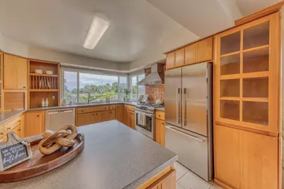 15460 Oak Hills Dr, Salinas, CA 93907 - Photo 19