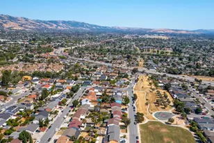5 Monte Verano Ct, San Jose, CA 95116 - Photo 25