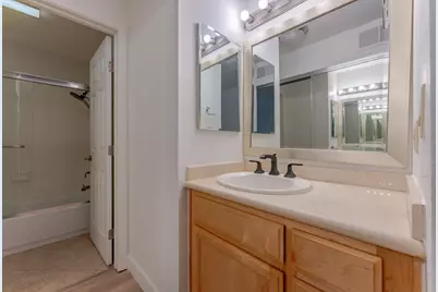 5 Monte Verano Ct, San Jose, CA 95116 - Photo 17