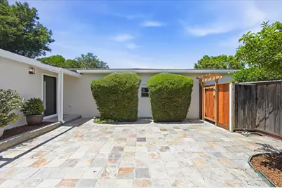 6566 Clifford Dr, Cupertino, CA 95014 - Photo 15