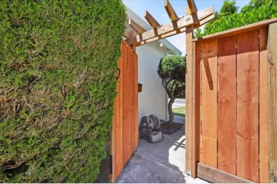 6566 Clifford Dr, Cupertino, CA 95014 - Photo 7
