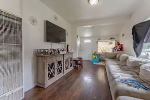 694 Central Ave, Hollister, CA 95023 - Photo 9