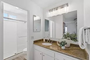 905 W Middlefield Rd 972, Mountain View, CA 94043 - Photo 27