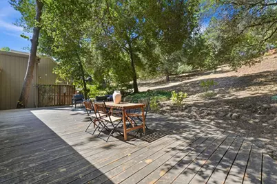 19 Farm Rd, Los Altos, CA 94024 - Photo 23
