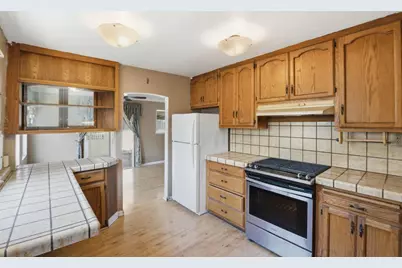 3181 Maddux Dr, Palo Alto, CA 94303 - Photo 13