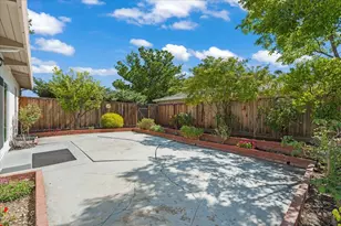 4878 Elester Dr, San Jose, CA 95124 - Photo 13