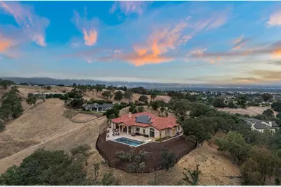5 Winding Oaks Dr, Pleasanton, CA 94566 - Photo 105