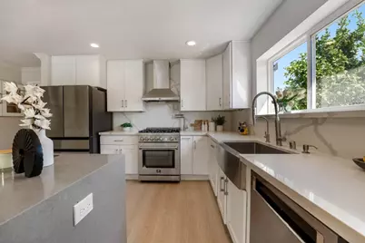 320 Manzanita Ct, Milpitas, CA 95035 - Photo 9