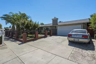 610 Memorial Dr, Hollister, CA 95023 - Photo 3
