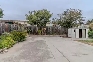 111 Mayfair Dr, Salinas, CA 93905 - Photo 27