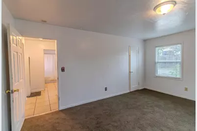 111 Mayfair Dr, Salinas, CA 93905 - Photo 15