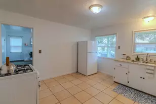111 Mayfair Dr, Salinas, CA 93905 - Photo 13