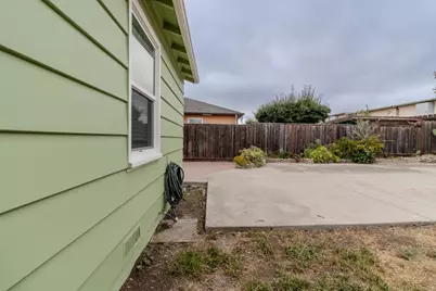 111 Mayfair Dr, Salinas, CA 93905 - Photo 33