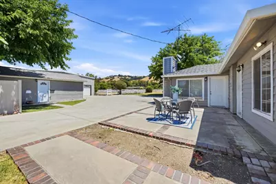 15600 Foothill Ave, Morgan Hill, CA 95037 - Photo 23