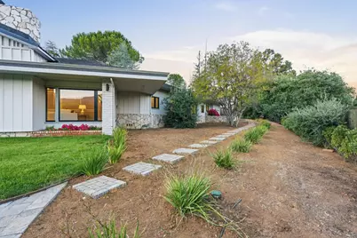 26201 Dori Ln, Los Altos Hills, CA 94022 - Photo 9