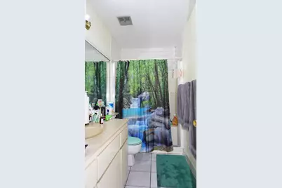 1829 Platinum Ct, San Jose, CA 95116 - Photo 25
