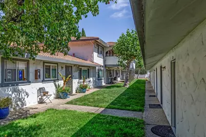 1271 Juniper Dr 7, Gilroy, CA 95020 - Photo 21