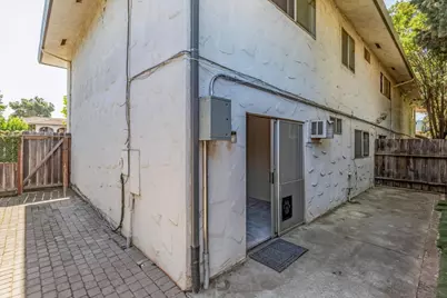 1271 Juniper Dr 7, Gilroy, CA 95020 - Photo 17