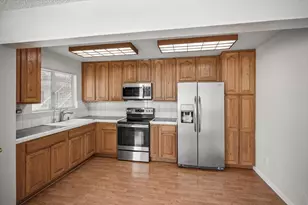 1271 Juniper Dr 7, Gilroy, CA 95020 - Photo 5