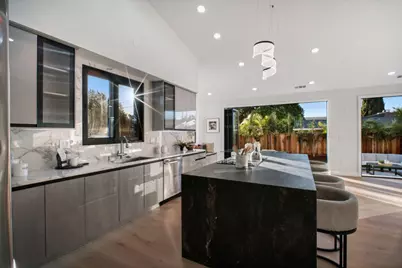806 Emily Dr, Mountain View, CA 94043 - Photo 7