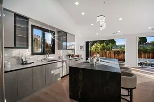 806 Emily Dr, Mountain View, CA 94043 - Photo 7