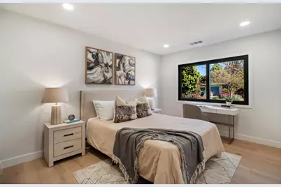 806 Emily Dr, Mountain View, CA 94043 - Photo 41