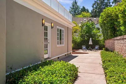 1408 Edgewood Dr, Palo Alto, CA 94301 - Photo 35