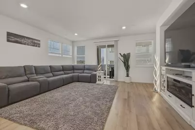 6389 Laguna Seca Ln, Gilroy, CA 95020 - Photo 9