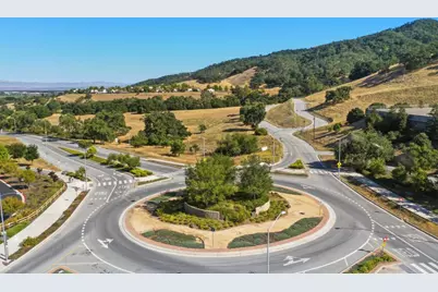 6389 Laguna Seca Ln, Gilroy, CA 95020 - Photo 39