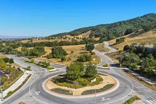 6389 Laguna Seca Ln, Gilroy, CA 95020 - Photo 39