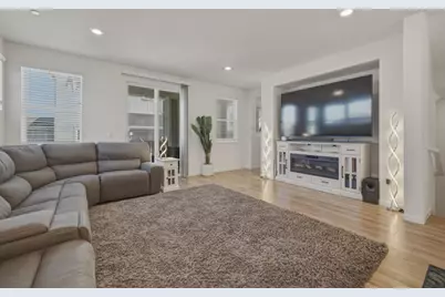 6389 Laguna Seca Ln, Gilroy, CA 95020 - Photo 9