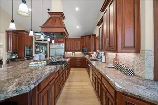 14300 Maclay Ct, Saratoga, CA 95070 - Photo 27