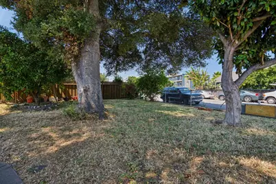 240 Berkshire Ave, Redwood City, CA 94063 - Photo 5