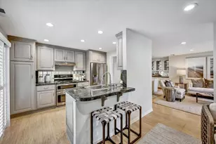 15 Los Altos Sq 15, Los Altos, CA 94022 - Photo 7