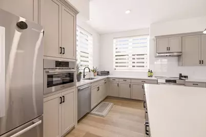 888 Broadway, Belmont, CA 94002 - Photo 17