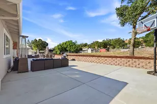 10740 New Ave, Gilroy, CA 95020 - Photo 35
