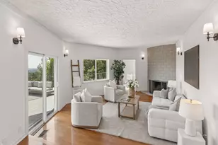 10955 Stonebrook Dr, Los Altos, CA 94024 - Photo 5
