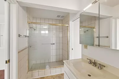 10955 Stonebrook Dr, Los Altos, CA 94024 - Photo 35