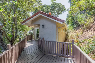 10955 Stonebrook Dr, Los Altos, CA 94024 - Photo 47