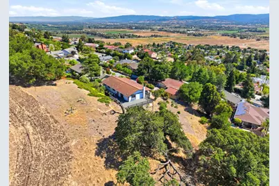 16620 Rustling Oak Ln, Morgan Hill, CA 95037 - Photo 57