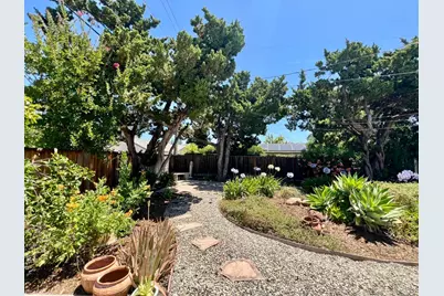 3388 Picadilly Dr, San Jose, CA 95118 - Photo 25